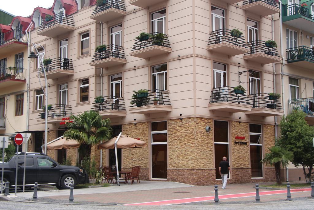 Hotel Irise Batumi Zewnętrze zdjęcie